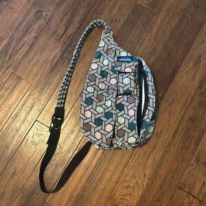 Kavu Rope Sling Bag in Geometric Pastel Print